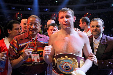 Ibragimov beats Holyfield
